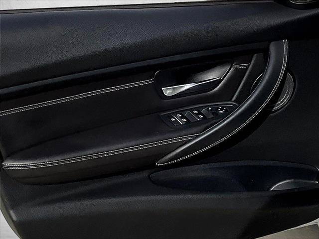 Used 2017 BMW M3 RWD image 14