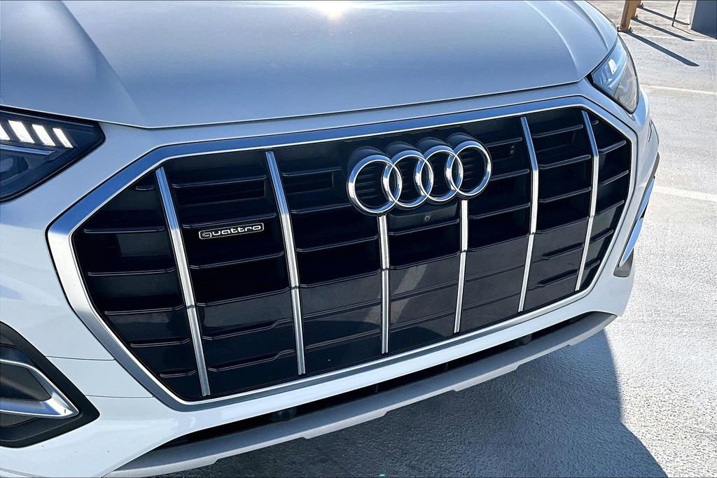Used 2021 Audi Q5 Prestige w/ Prestige Package image 33