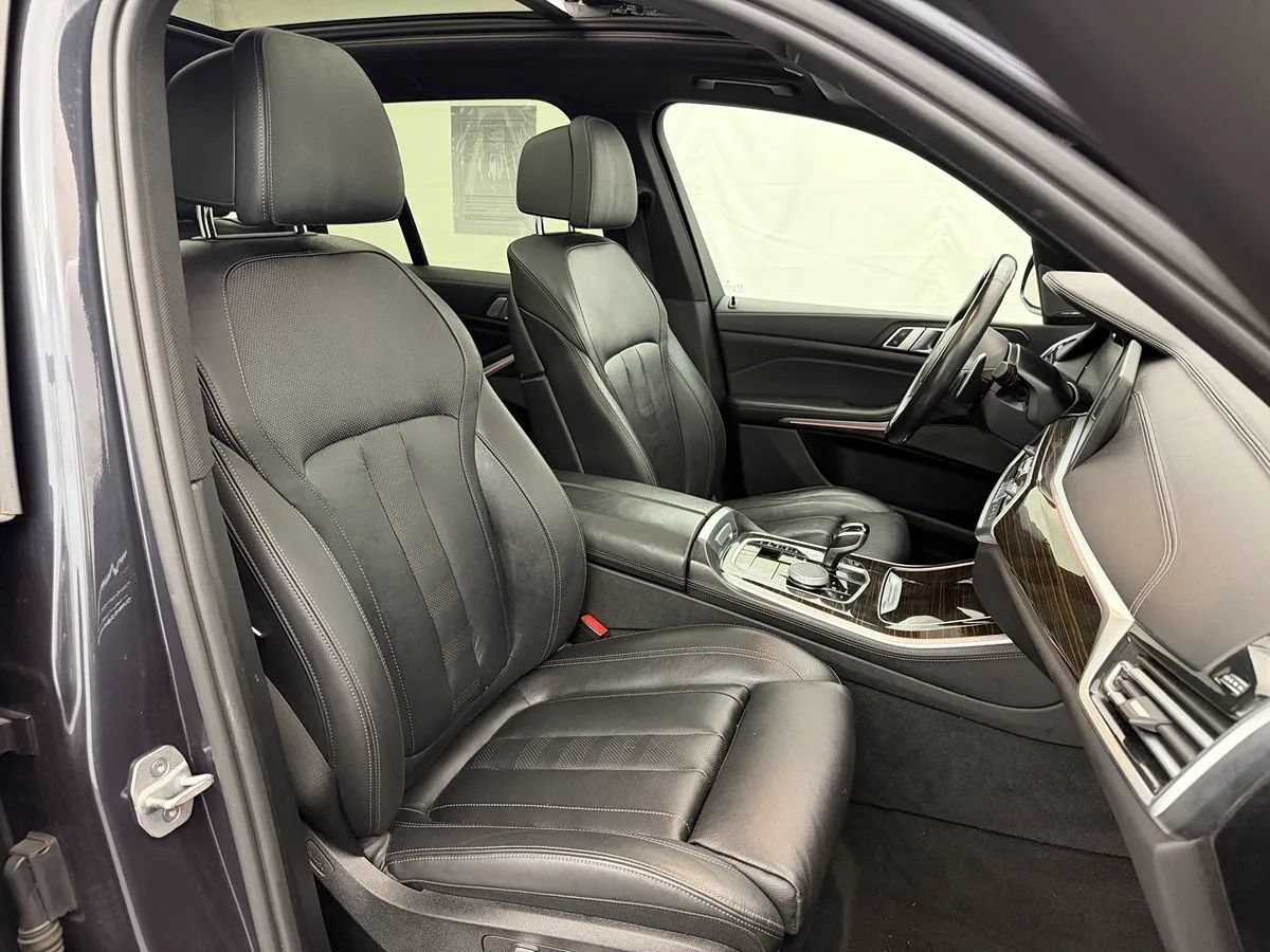 Used 2020 BMW X5 M50i AWD/4WD image 36