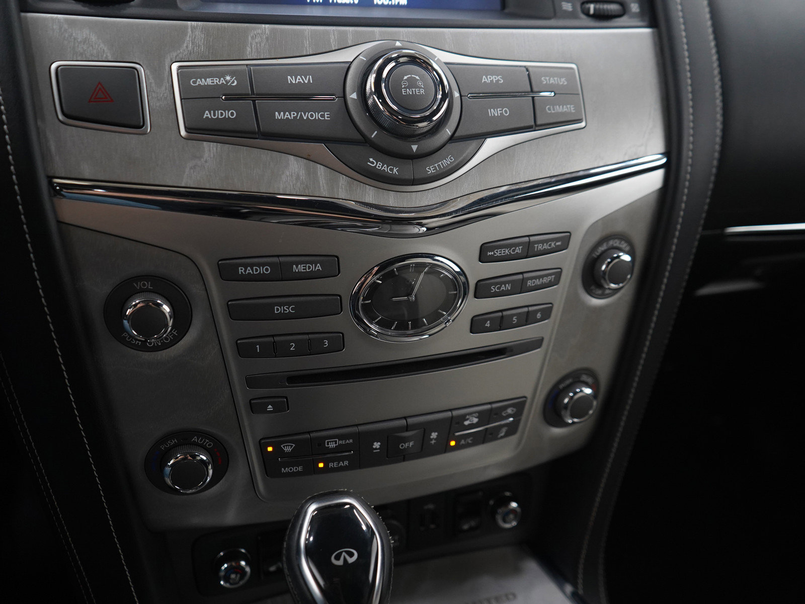 Used 2019 INFINITI QX80 Limited AWD/4WD image 28