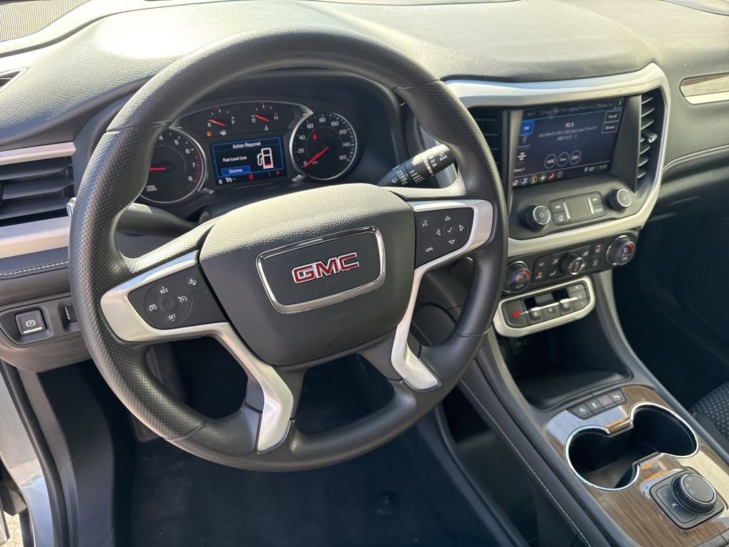 Used 2023 GMC Acadia SLE image 20
