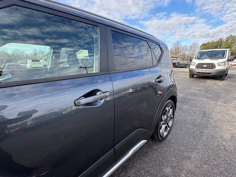Used 2021 Kia Soul X-Line image 16