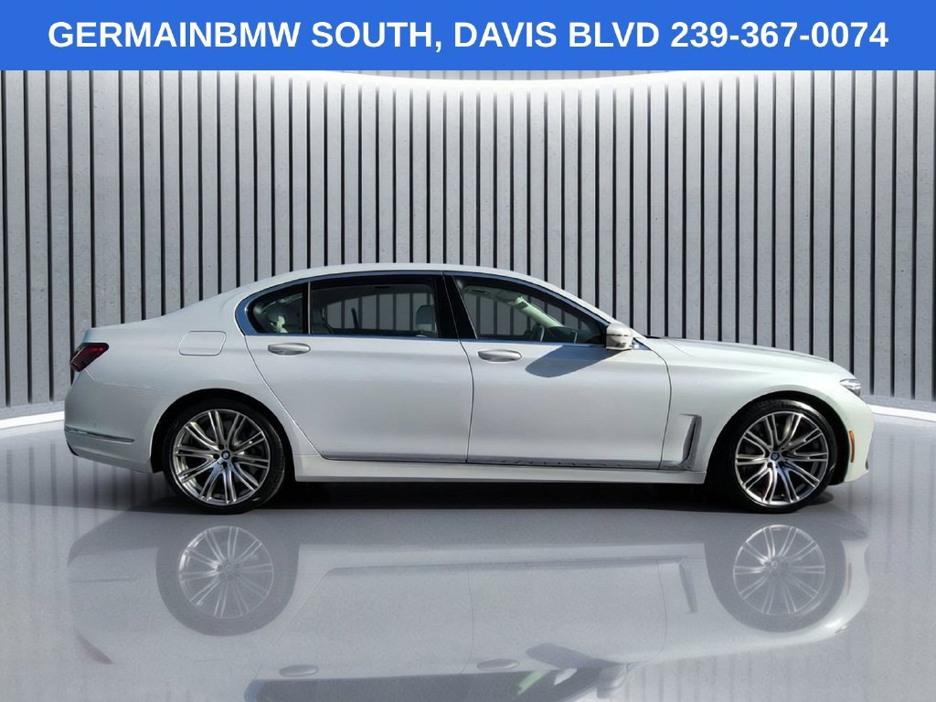 Used 2022 BMW 750i xDrive w/ Luxury Rear Seating Package AWD/4WD image 4