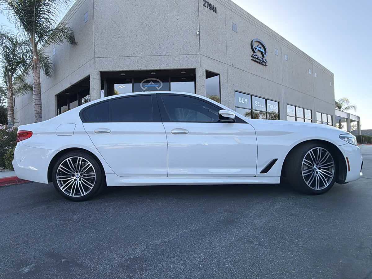 Used 2018 BMW 530i w/ M Sport Package RWD image 9
