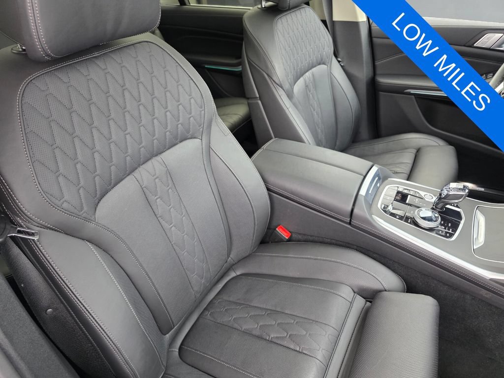 Used 2021 BMW X7 xDrive40i w/ Executive Package 2 AWD/4WD image 31