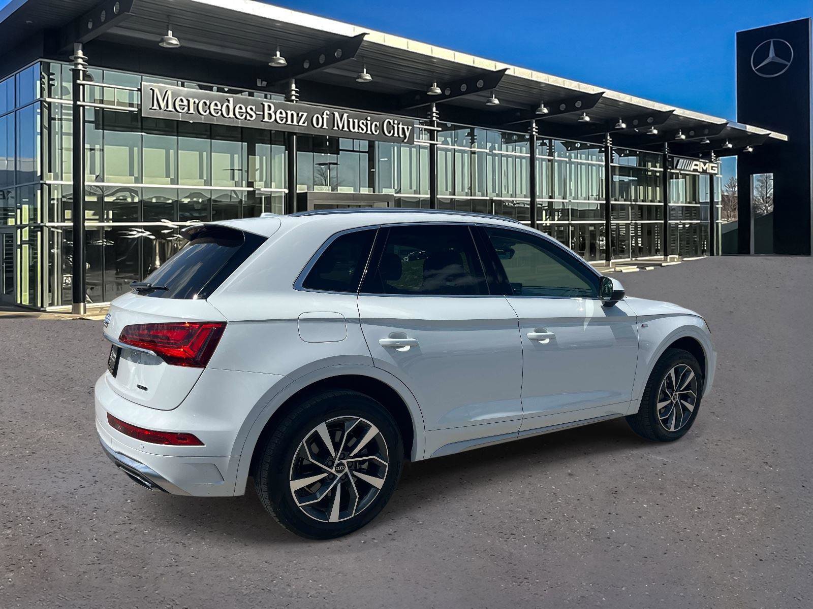 Used 2023 Audi Q5 2.0T Premium AWD/4WD image 3