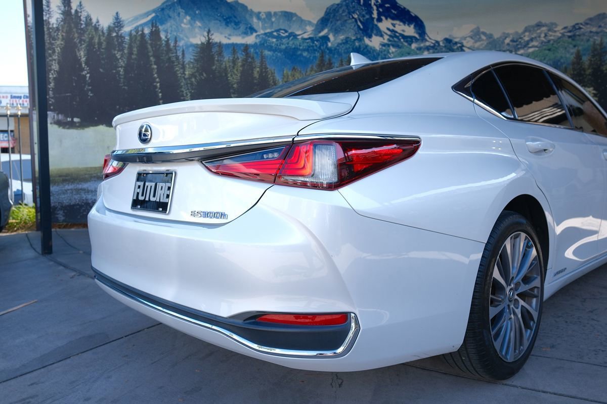 Used 2021 Lexus ES 300h w/ Premium Package FWD image 39