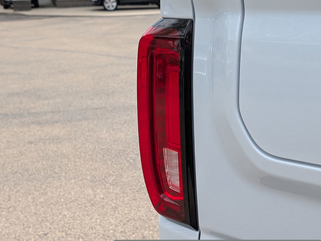 New 2026 GMC Sierra 1500 Denali w/ Denali Reserve Package AWD/4WD image 11