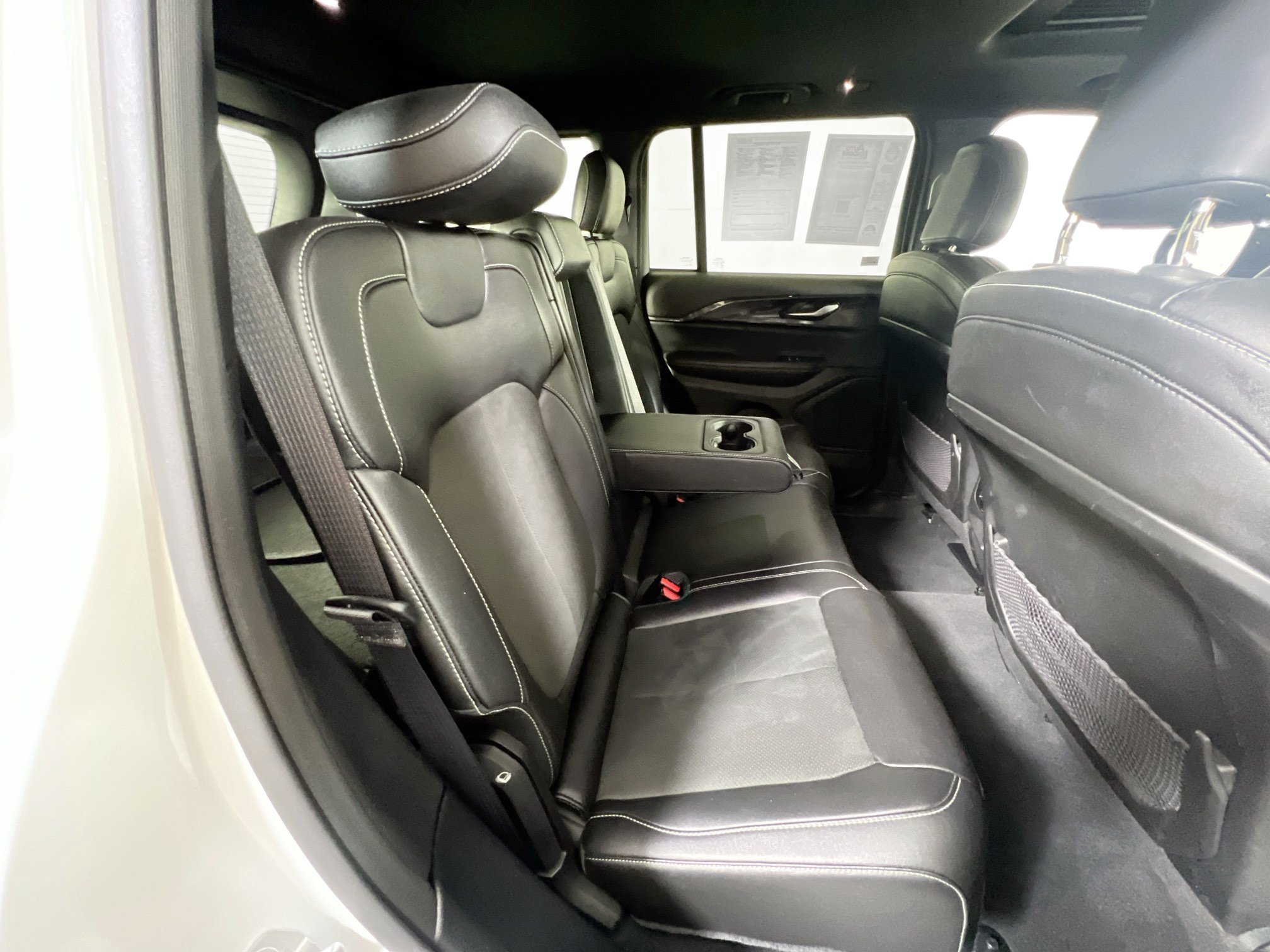 Used 2023 Jeep Grand Cherokee Altitude AWD/4WD image 26
