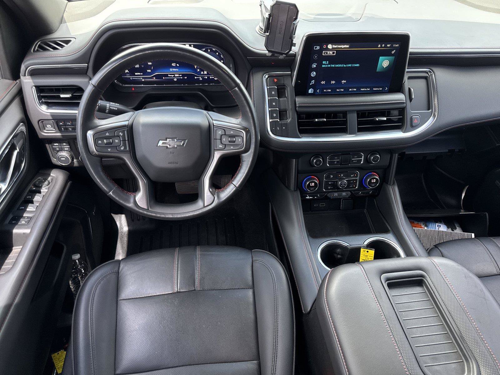 Used 2022 Chevrolet Suburban RST w/ Luxury Package AWD/4WD image 14