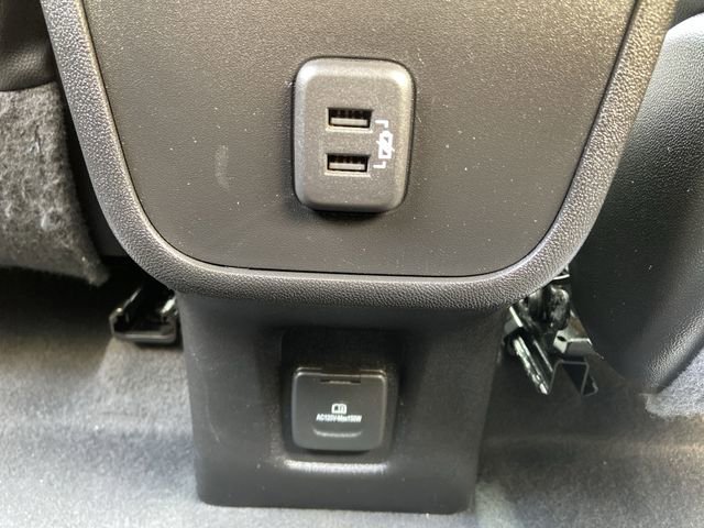 Used 2022 Chevrolet Equinox RS image 31