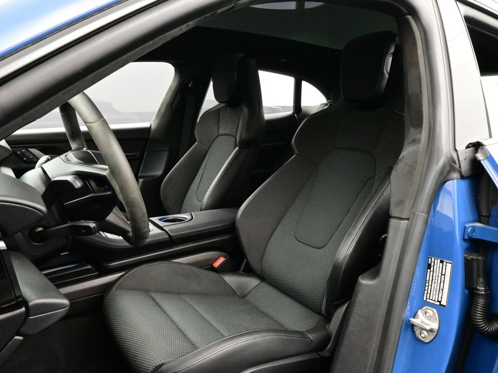 Certified 2022 Porsche Taycan Turbo S w/ Premium Package AWD/4WD image 5