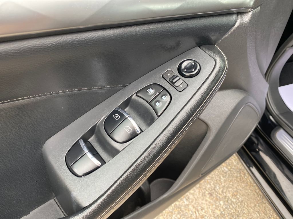 Used 2023 Nissan Maxima SL FWD image 20