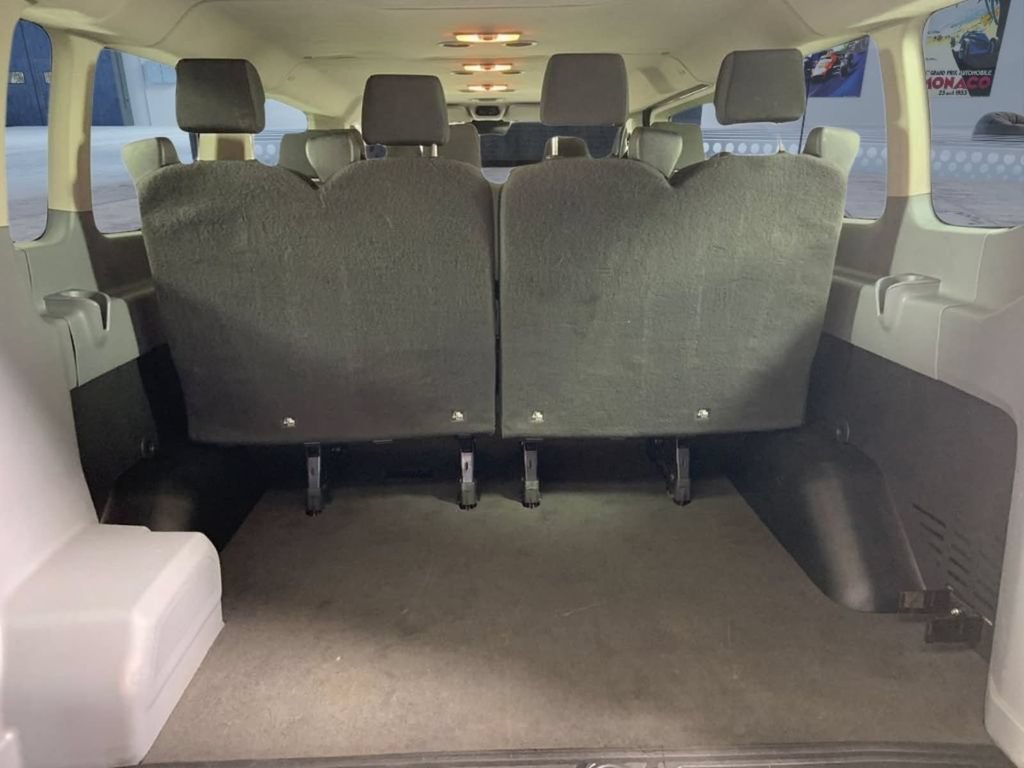 Used 2018 Ford Transit 350 XLT RWD image 9