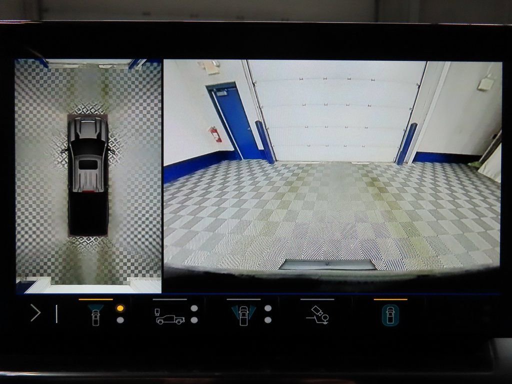 Used 2025 Chevrolet Silverado 2500 LT w/ Trail Boss Package image 18