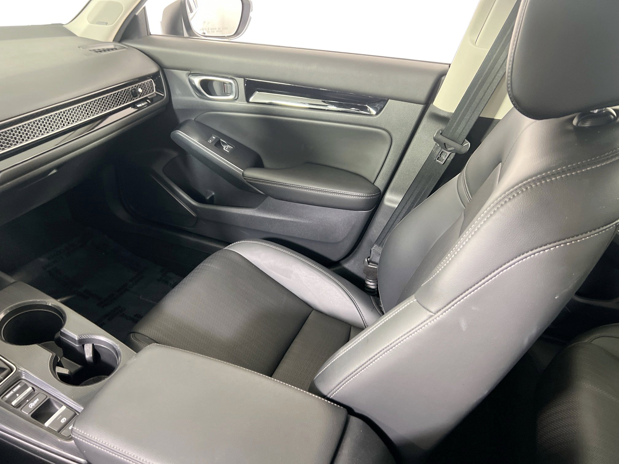 Used 2022 Honda Civic Touring image 24