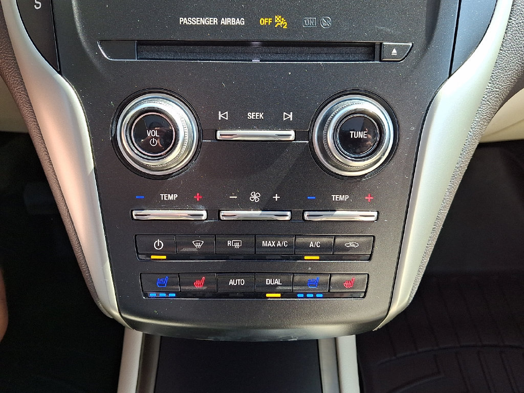 Used 2019 Lincoln MKC Reserve w/ MKC Climate Package AWD/4WD image 16