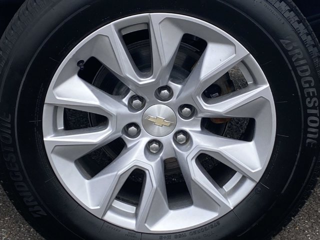 Used 2024 Chevrolet Silverado 1500 LT AWD/4WD image 8