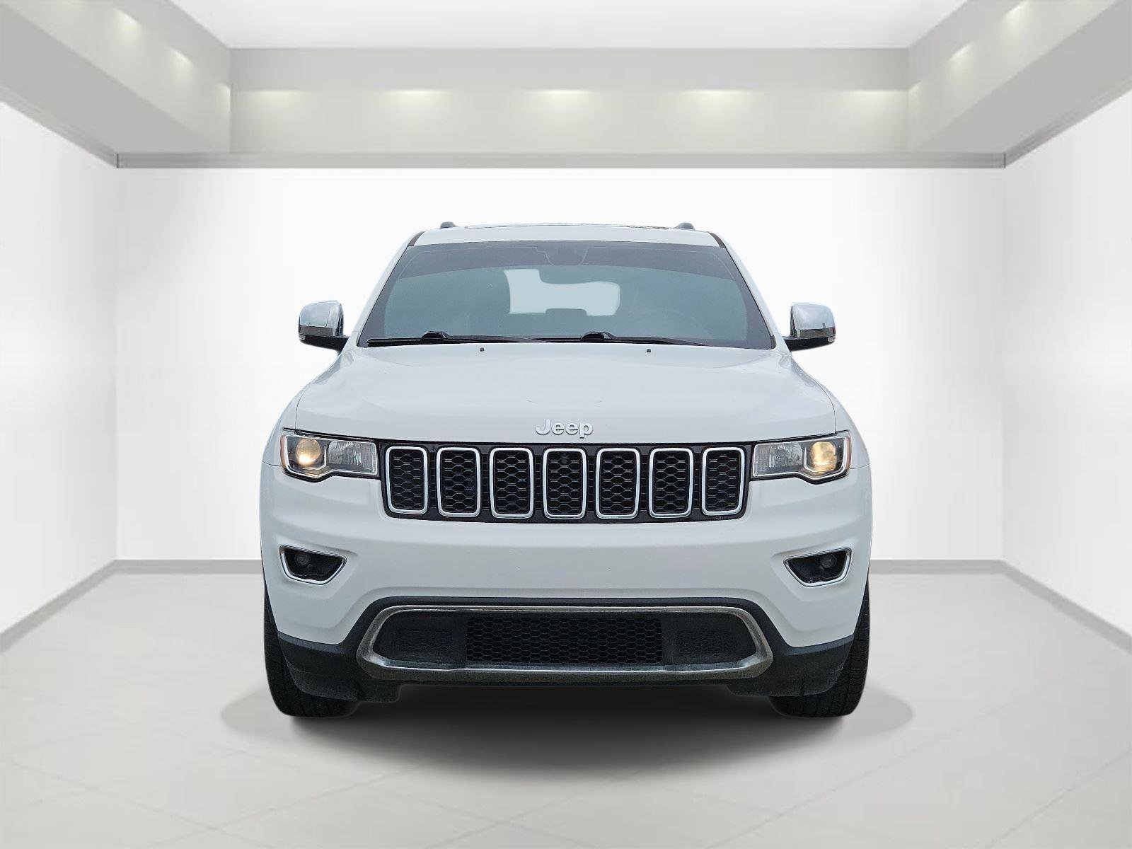Used 2021 Jeep Grand Cherokee Limited RWD image 2
