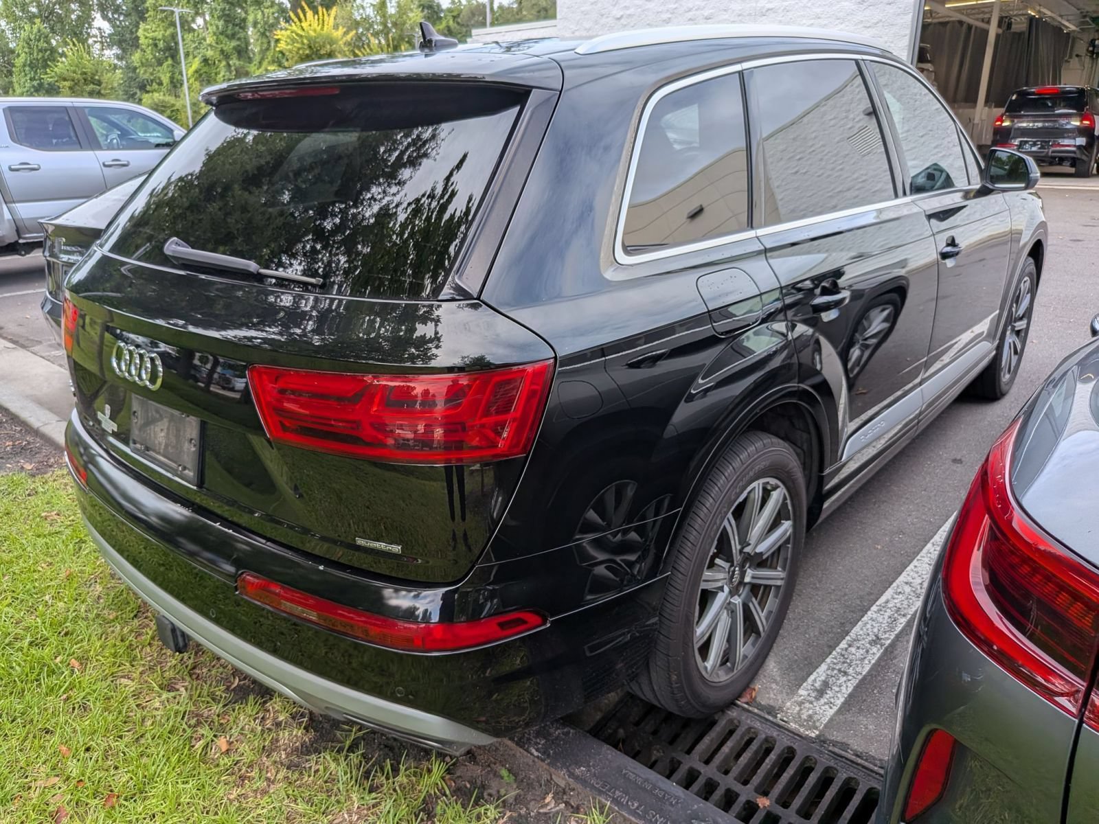 Used 2017 Audi Q7 2.0T Premium Plus w/ Premium Plus Package AWD/4WD image 2