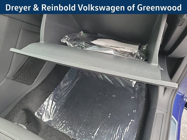 New 2024 Volkswagen Taos SE image 26