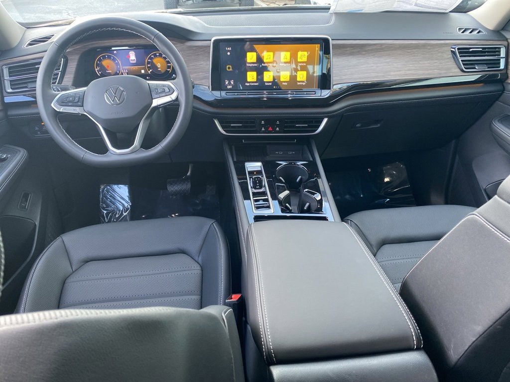 New 2025 Volkswagen Atlas SEL image 14