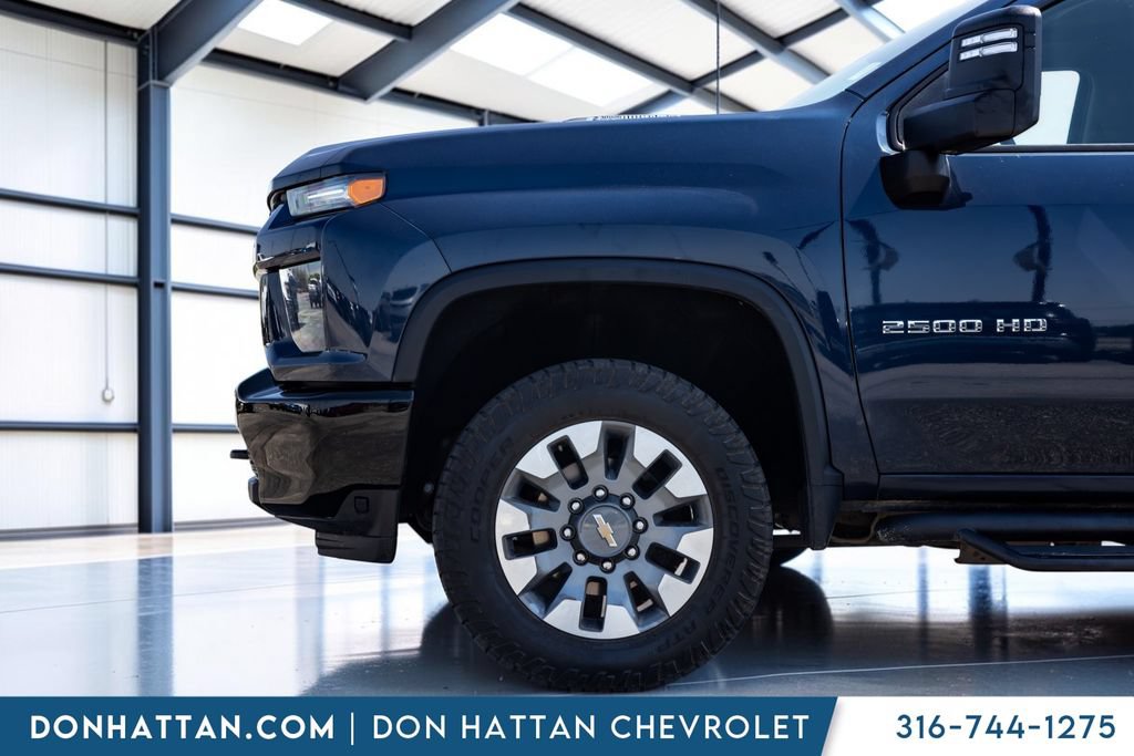 Used 2022 Chevrolet Silverado 2500 Custom w/ Custom Value Package AWD/4WD image 21