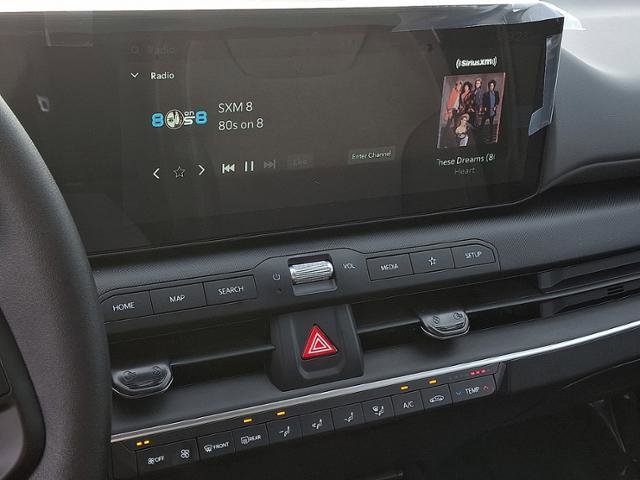 New 2025 Kia K4 LXS image 8