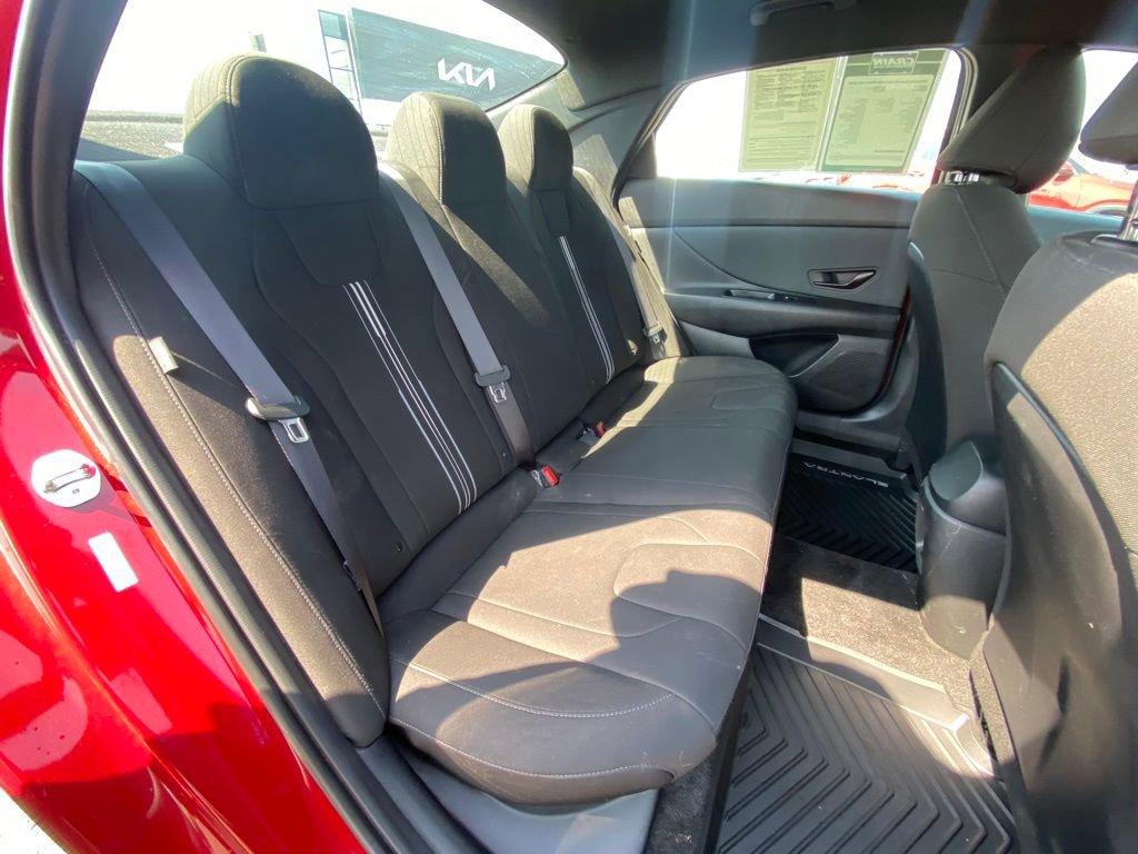 Used 2025 Hyundai Elantra Sport FWD image 25