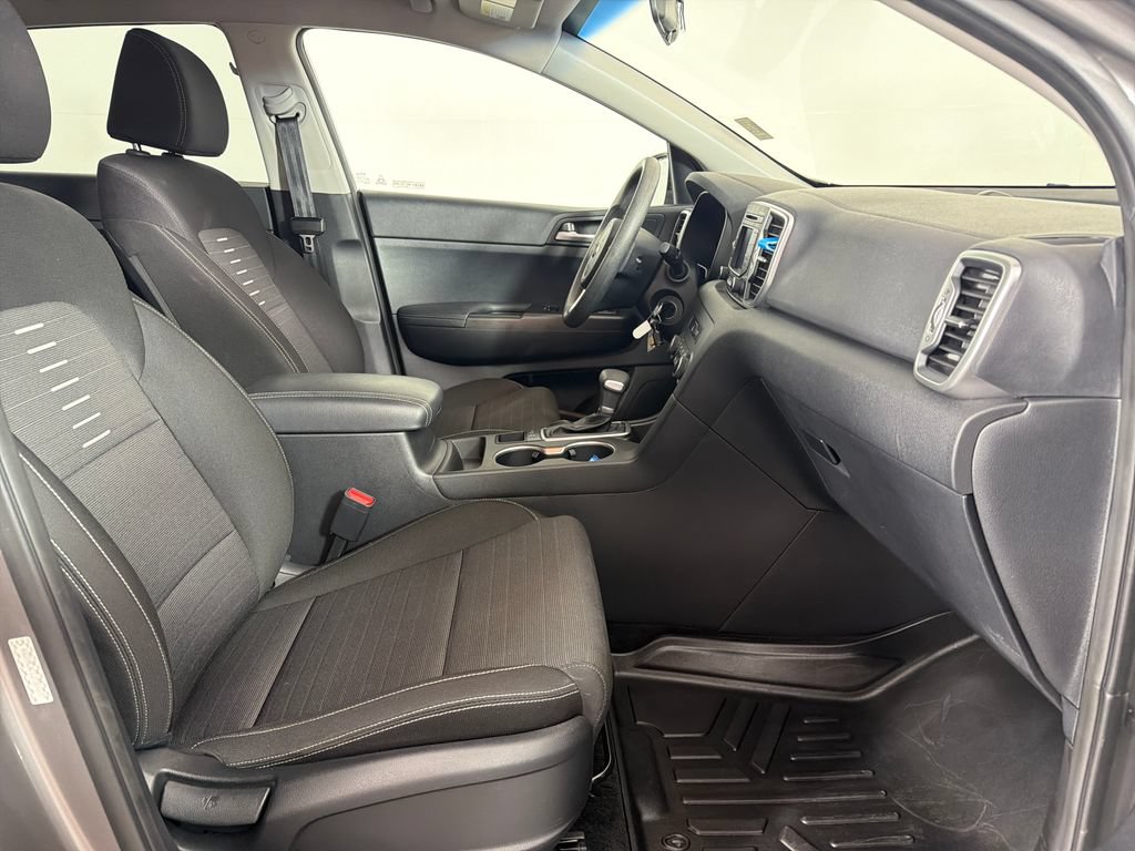 Used 2018 Kia Sportage LX AWD/4WD image 19