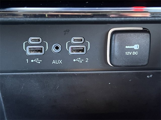 Certified 2023 Jeep Grand Cherokee Limited w/ Black Appearance Package image 31