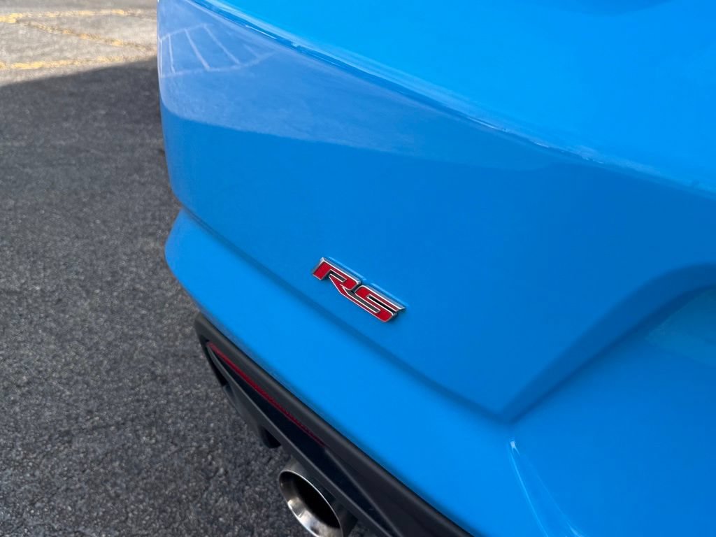 Used 2022 Chevrolet Camaro LT RWD image 5