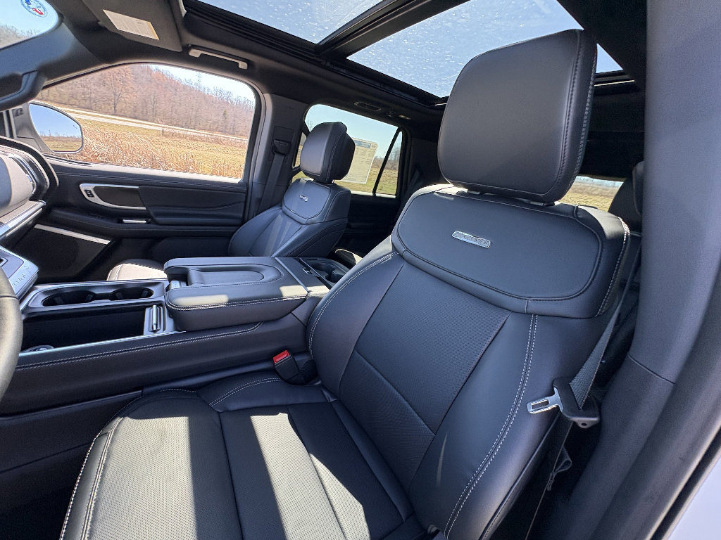 New 2026 Ford Expedition Platinum image 33