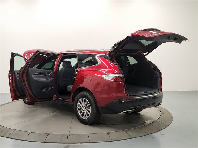 Used 2024 Buick Enclave Premium image 13