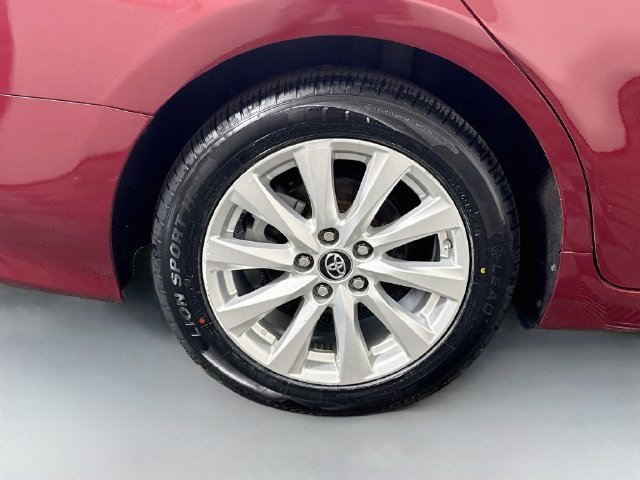 Used 2018 Toyota Camry LE w/ Convenience Package FWD image 32