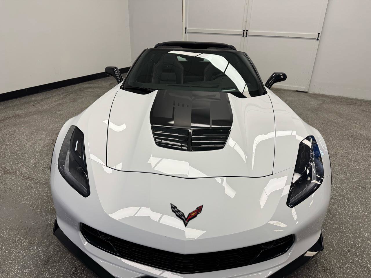 Used 2017 Chevrolet Corvette Z06 RWD image 2