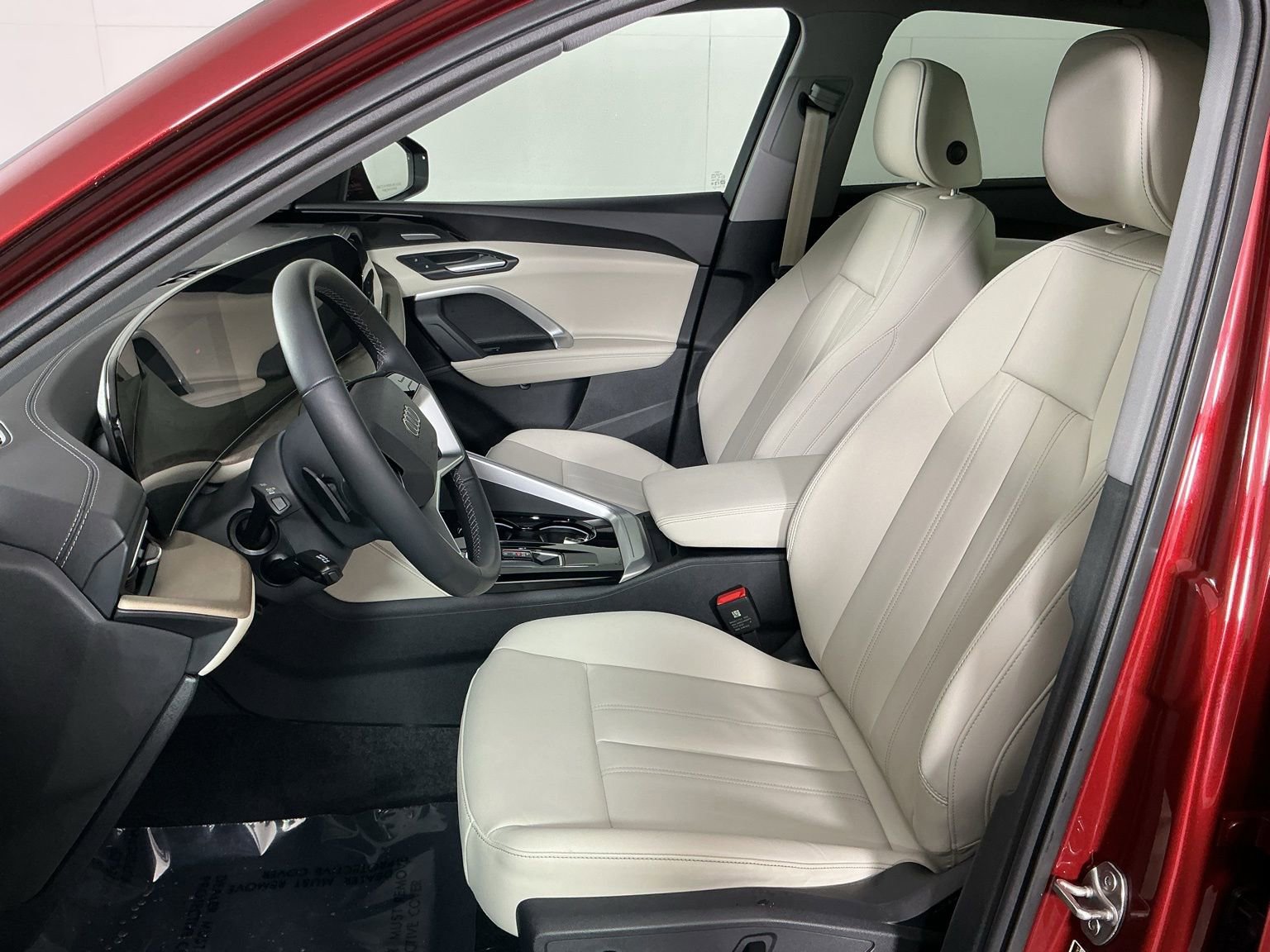 Used 2025 Audi Q5 Premium Plus w/ Premium Plus image 14