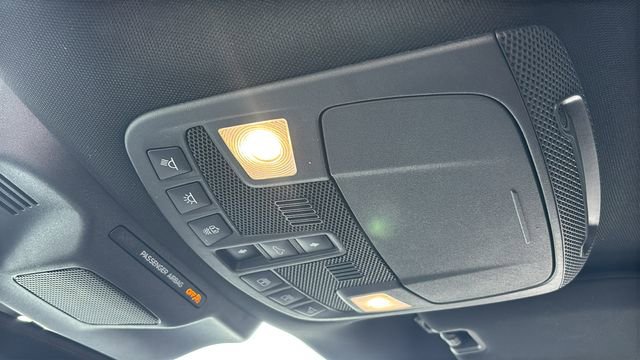 Used 2023 Ford Expedition Limited image 24