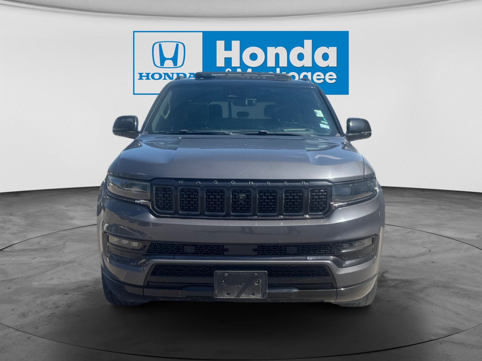 Used 2024 Jeep Grand Wagoneer L Series II w/ Quick Order Packagew 28T AWD/4WD image 2