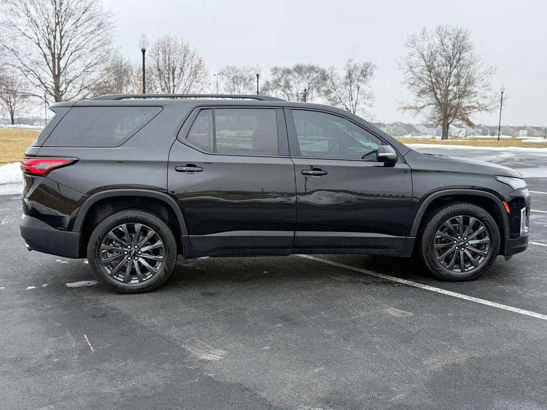 Used 2022 Chevrolet Traverse RS image 4