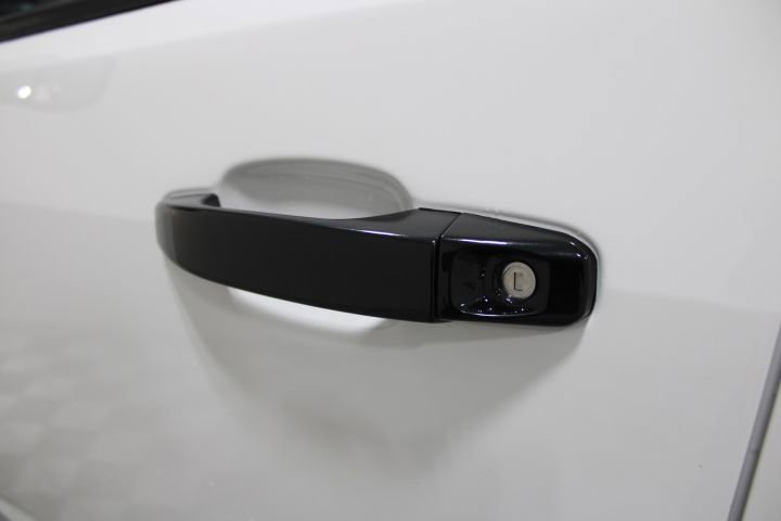 Used 2021 GMC Canyon AT4 w/ Driver Alert Package image 15