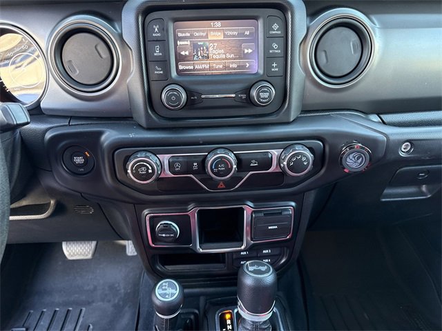 Used 2018 Jeep Wrangler Unlimited Rubicon image 16