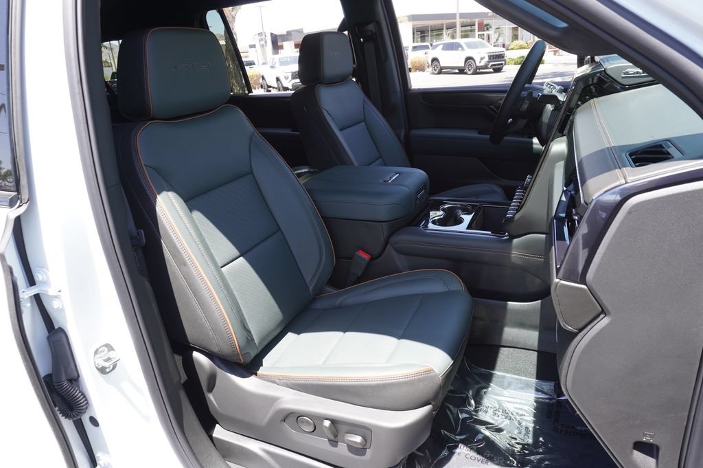 New 2026 GMC Yukon XL AT4 w/ Premium Trailering Package AWD/4WD image 13