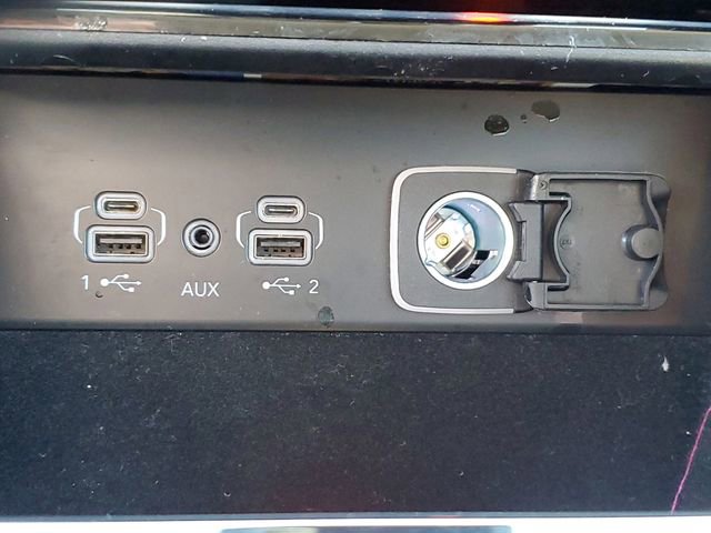 Used 2022 Jeep Grand Cherokee Limited image 23