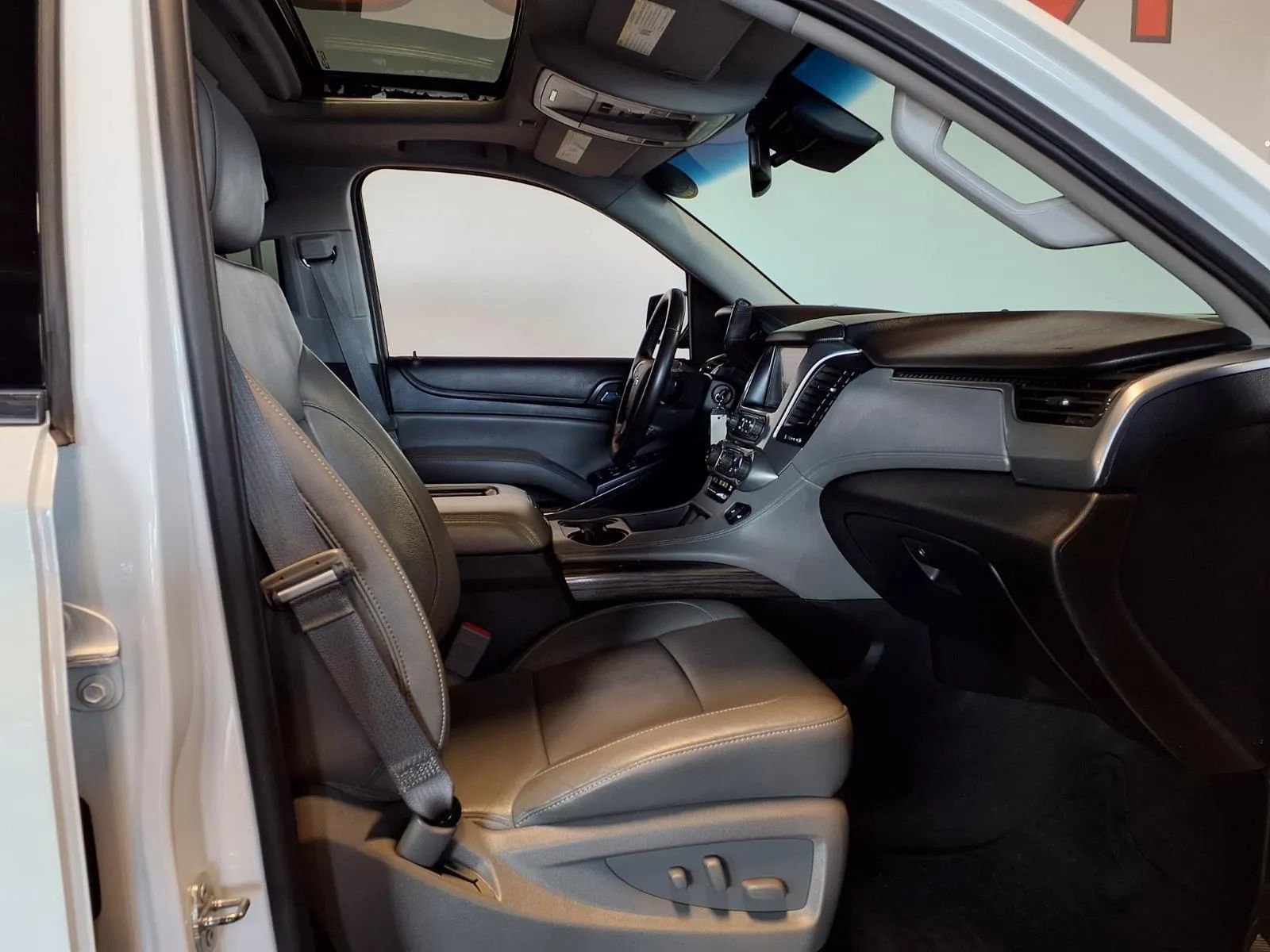 Used 2016 Chevrolet Tahoe LT AWD/4WD image 13