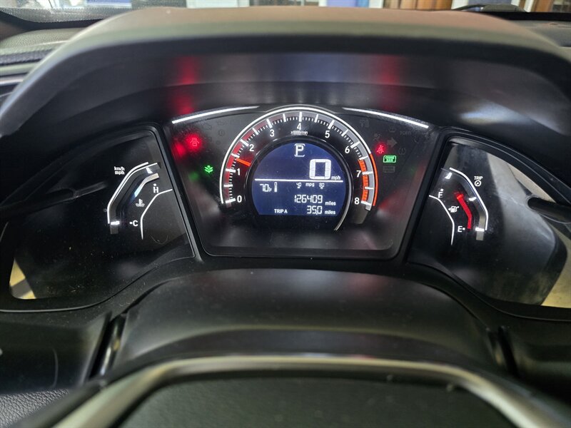 Used 2017 Honda Civic Sport image 24