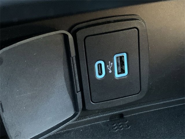 Used 2023 Ford Bronco Outer Banks image 24