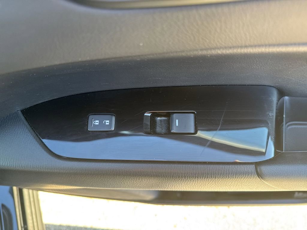 Used 2025 MAZDA CX-5 AWD 2.5 S w/ Select Package image 32