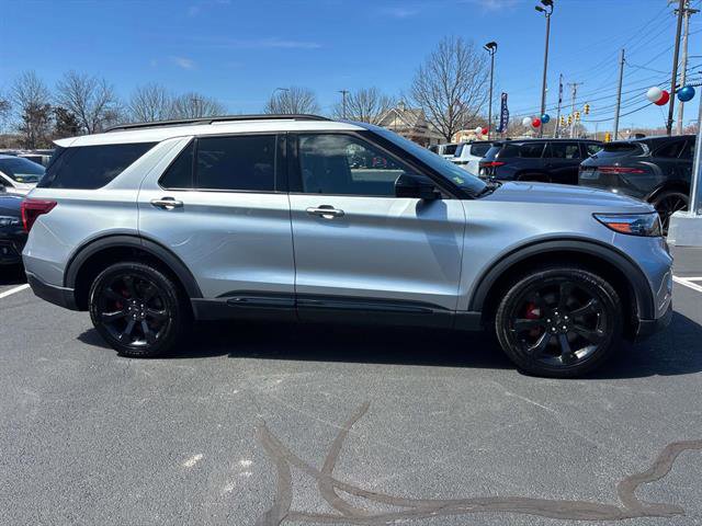 Used 2022 Ford Explorer ST w/ ST Street Pack image 2