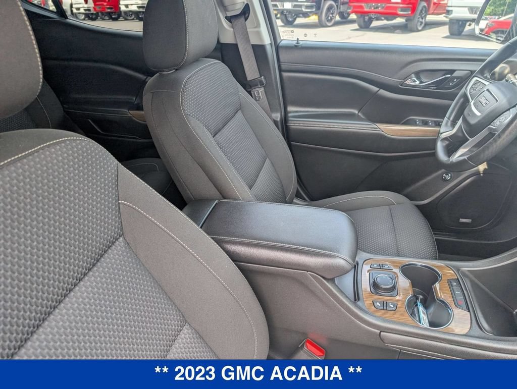 Used 2023 GMC Acadia SLE w/ Driver Convenience Package AWD/4WD image 42